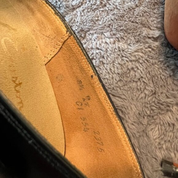Mr. Easton Vintage Pumps - Picture 8 of 8
